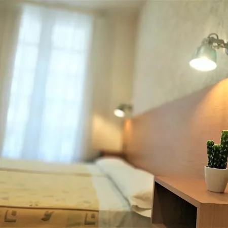 Gasthof Roquefer Bilbao Central Rooms *